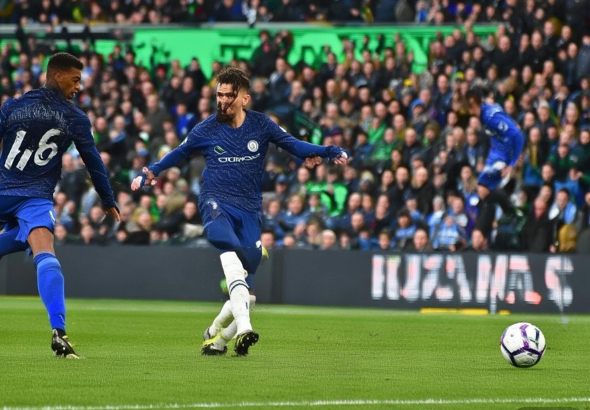 2019英超巅峰对决：切尔西曼城之战精彩回顾与战术解析(图4)