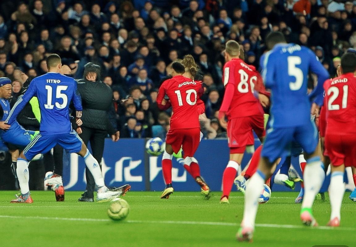 2019英超巅峰对决：切尔西曼城之战精彩回顾与战术解析(图3)